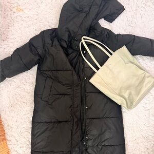 NEW Women's Black Puffer Coat S